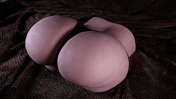 Ariana bassey jiggly booty