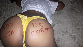 Corno fode o rabo dela