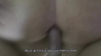 Gostosas dando o cúzinho na cama de 4