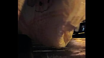 Bella_nasty leaks outside