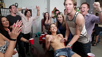 Collegerules cum inside pussy