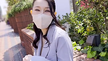 FC2 PPV 4547378 続編完全顔出し！神乳神ボディSSS級美女2作目！人生初3P真最中に彼氏のり⚫︎くんに生電話。特典オイルギトギトSEX。過去最大量の精子を3